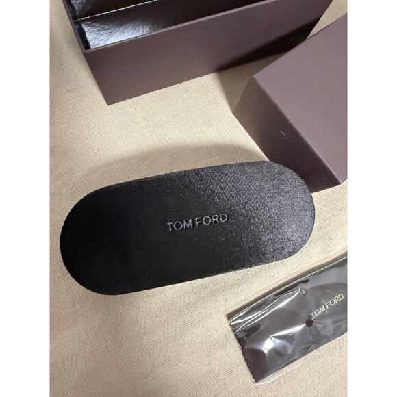 Tom Ford Velvet Sunglasses Eyeglasses Hard Case Box Cleaning Cloth Brown Logo - Picture 3 of 7